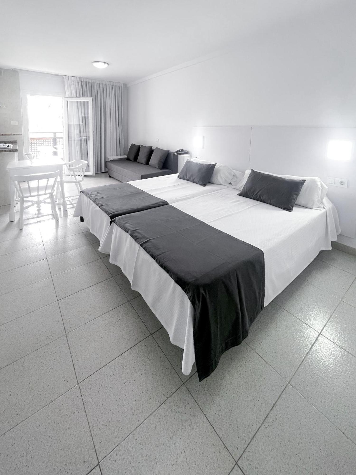 Apartamentos Pez Azul Πουέρτο Ντε Λα Κρουζ Εξωτερικό φωτογραφία